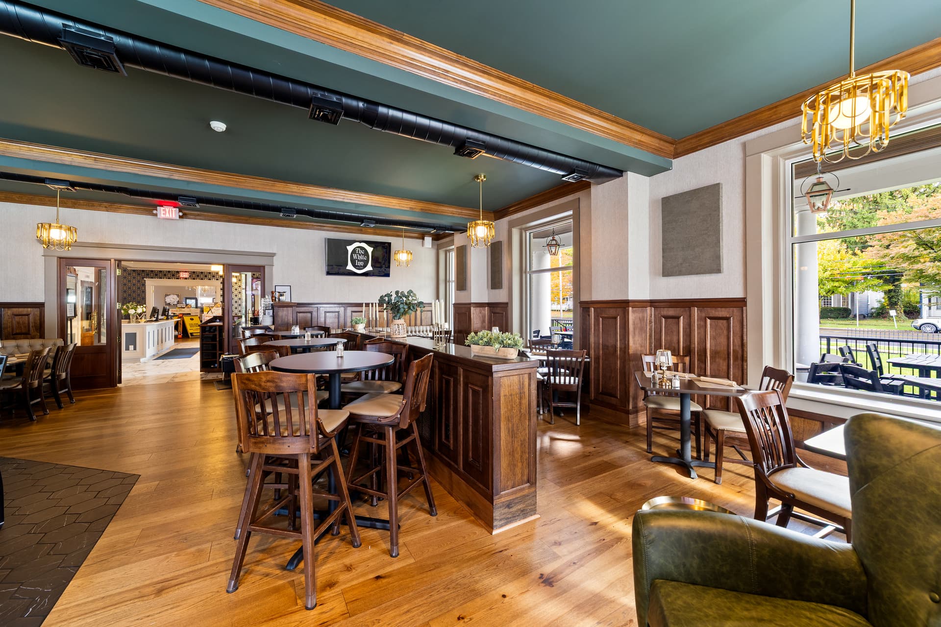 Fine Dining at The White Inn